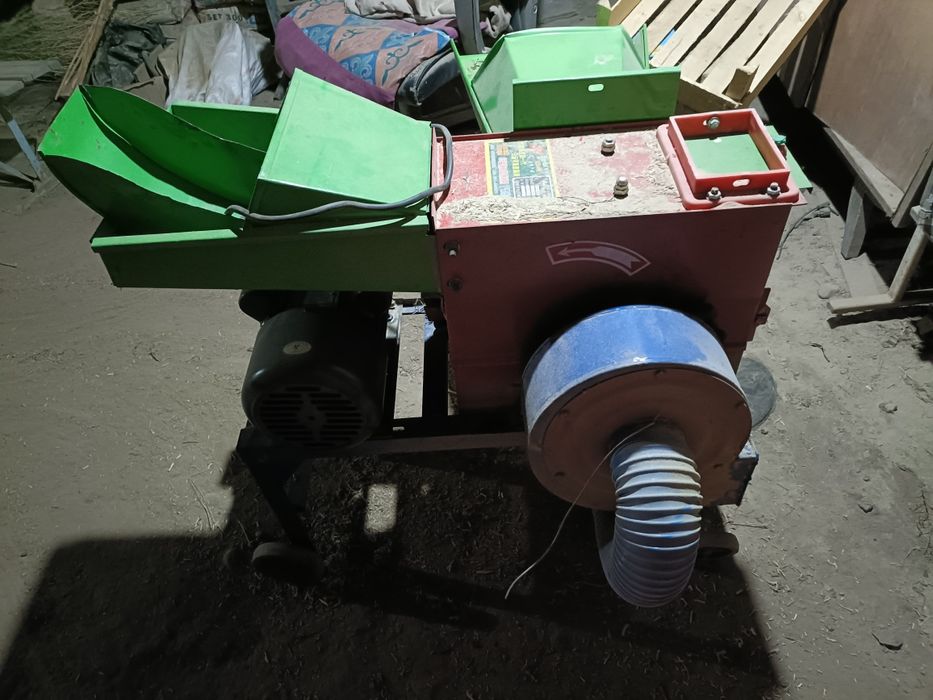 Дробилка для сена и зерна