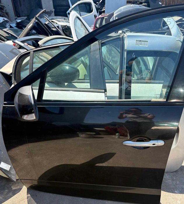 Usa stanga fata Renault Scenic III 2011