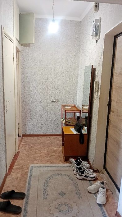 Продам 2х ком. кв.в 8мкр дом 7