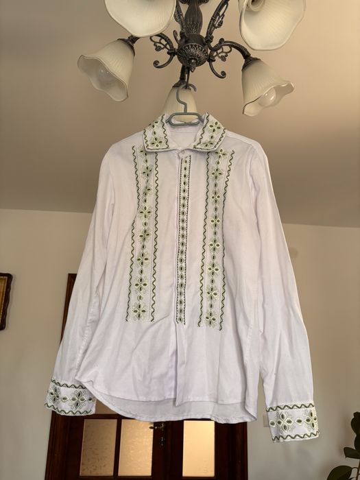 Camasa traditionala