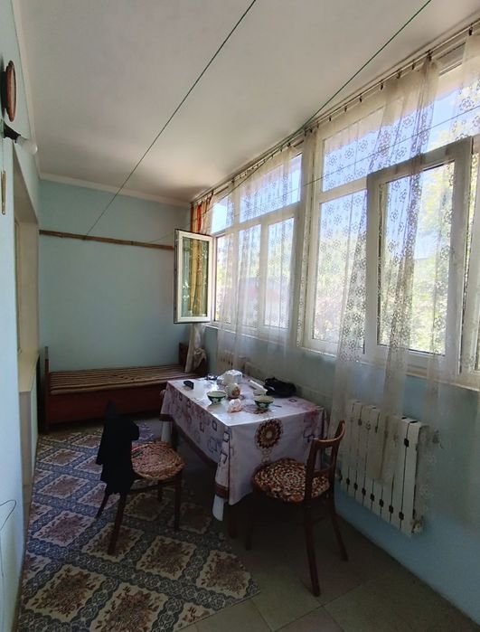 Юнусабад 4, 1/3/4 КиРпИч Балкон 6 на 2 Средний Ремонт