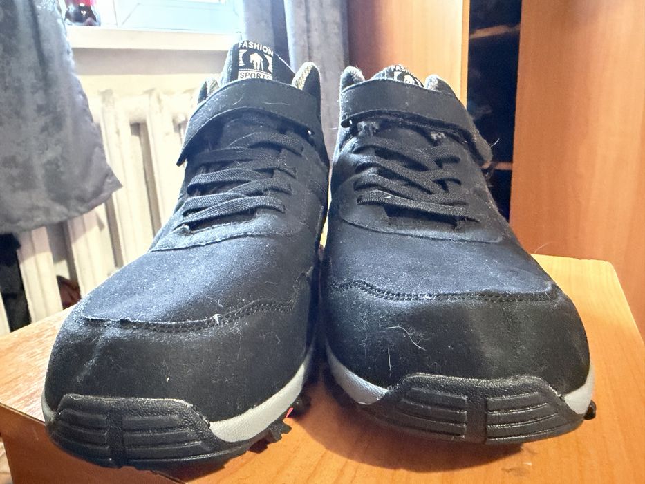 Продам мужские ботинки зима-весна