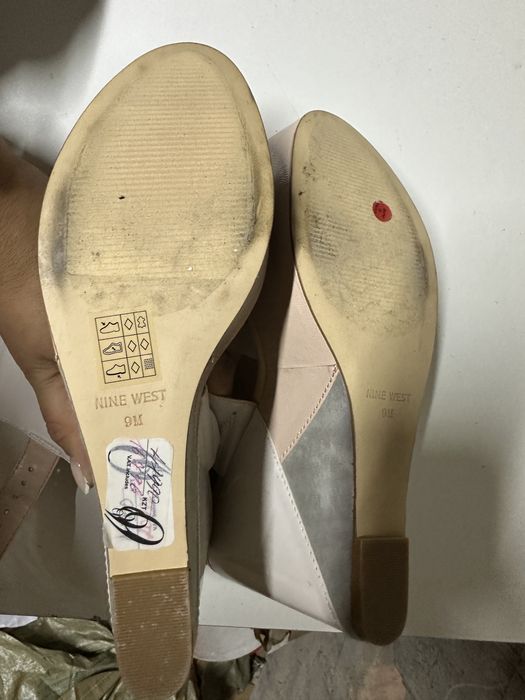 Босоножки кожаные