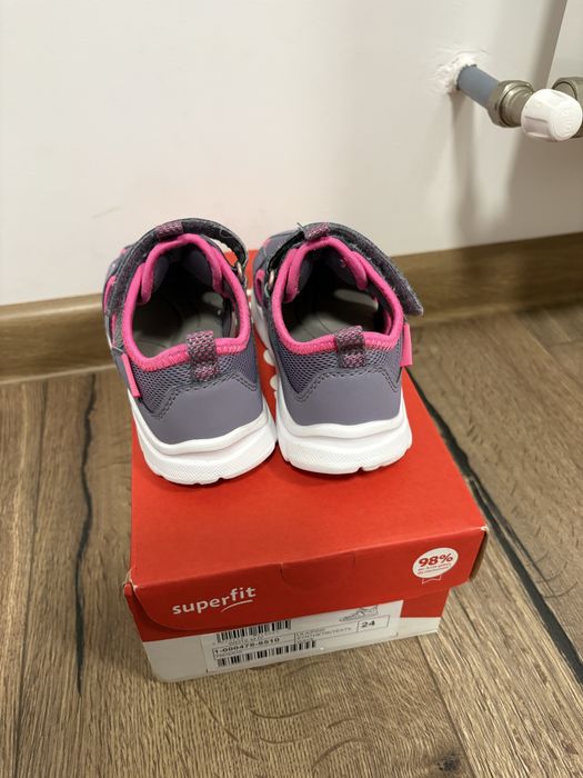 Sandale superfit, 24