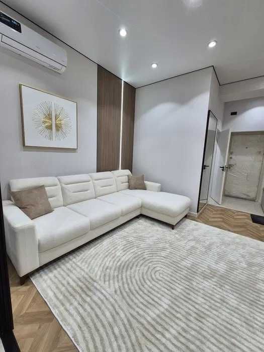 Parkent Avenue мирзо-улугбек подключ паркентский Площадь: 52 евро;