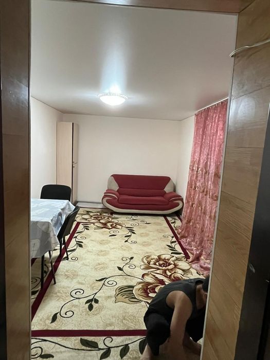 Сдаётся комната в общежитие.