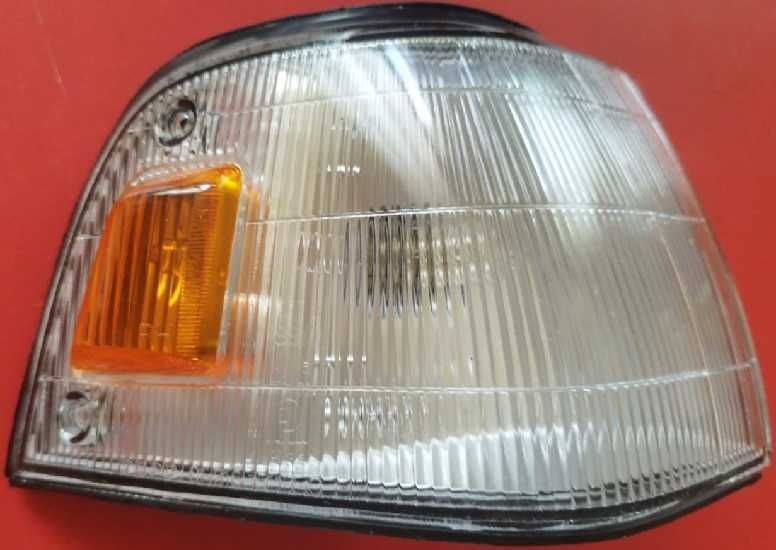 указатели поворотов Mazda — 323