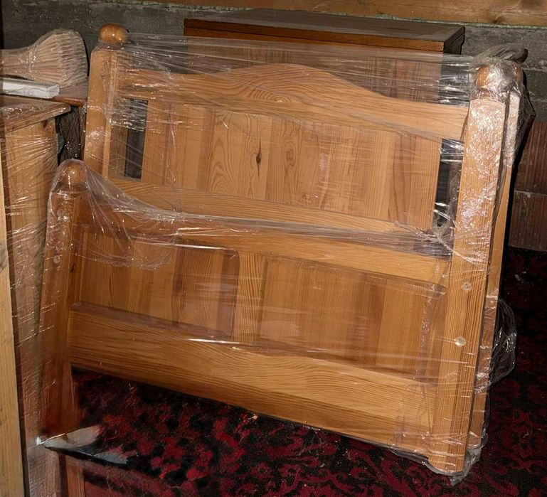 Мебели от масив.