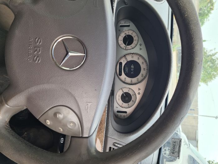 *** САМО НА ЧАСТИ *** Мерцедес Е320, комби, Авангард