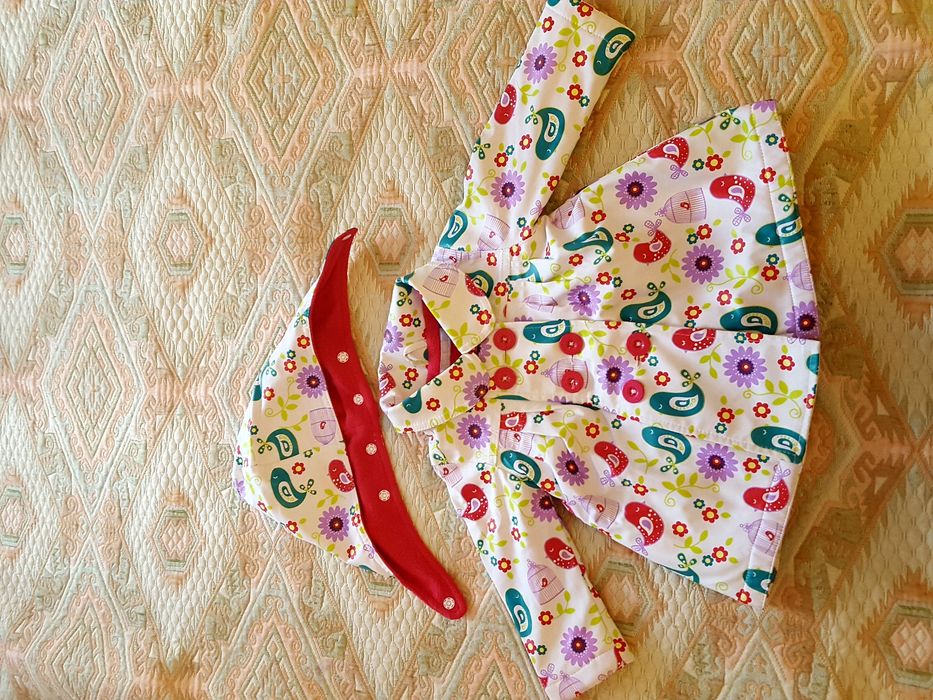 Куртка-плащ на 6-9 месяцев