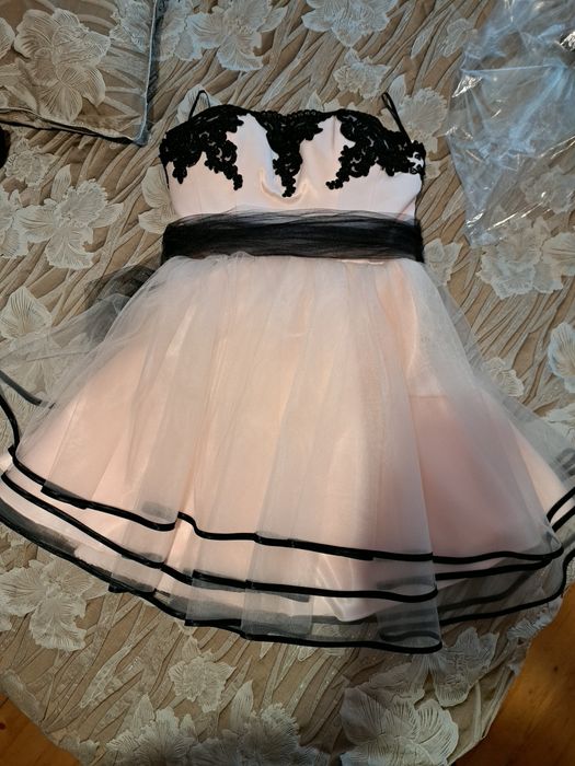 Нова къса бална рокля