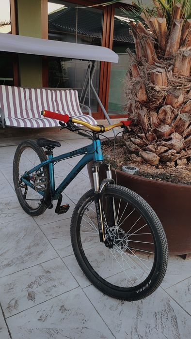 Vând bicicleta Kellys dirt bike