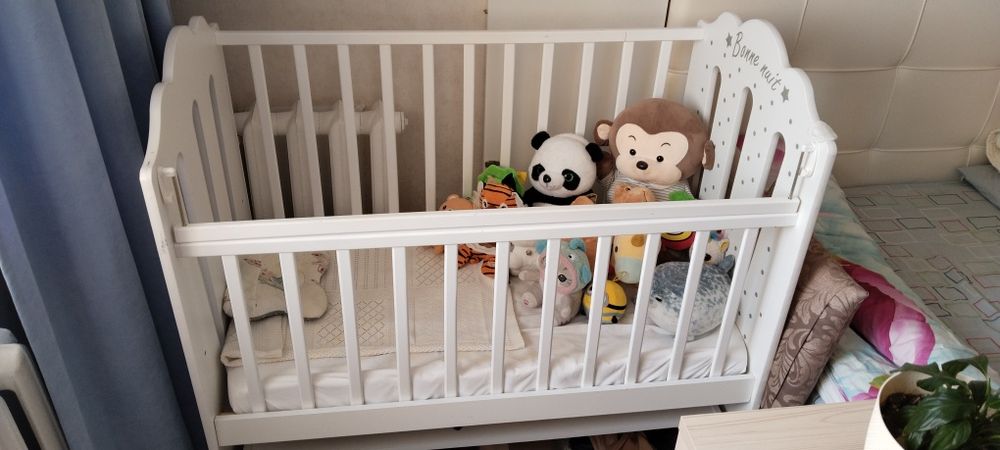 Детская кроватка