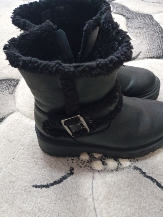 Cizme blănițe mărime 37 călduroase moderne