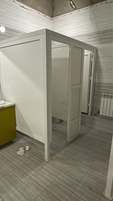 Перегородки и двери  в туалет