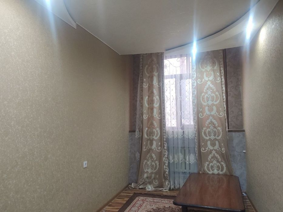 Арзон ховли сотилади