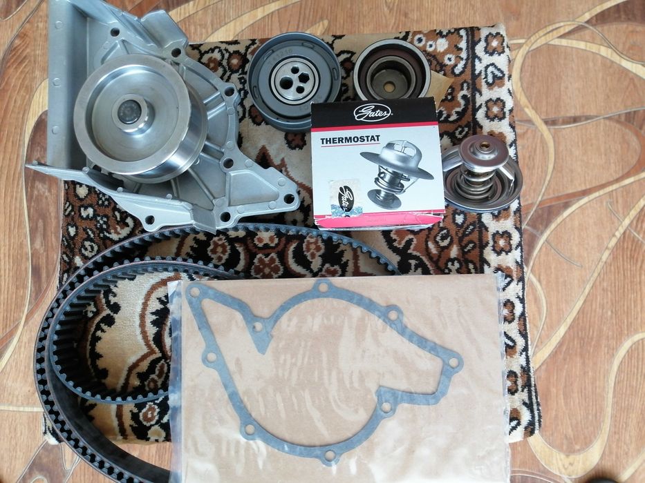 Комплект ГРМ Gates Audi 100c4 2.6