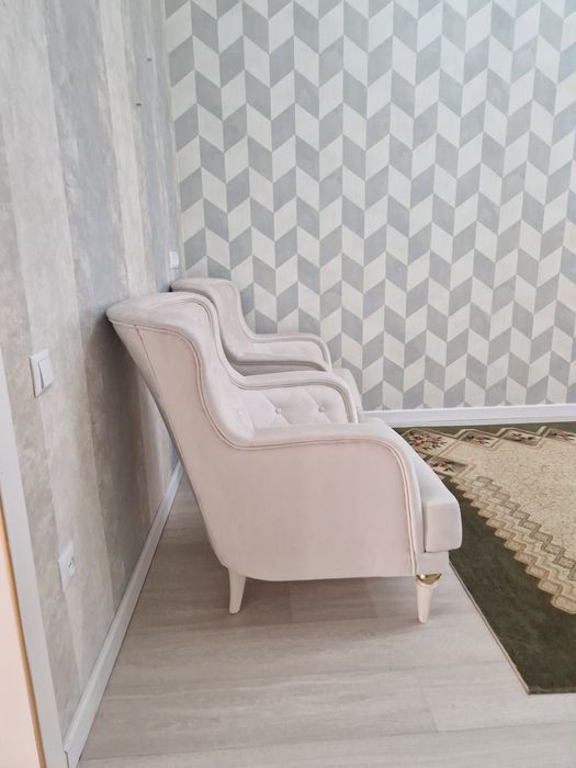 Кресло в кол-ве 2 штук