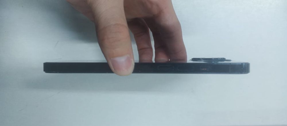 Продам iphone 12pro max не работает разьем зарядки