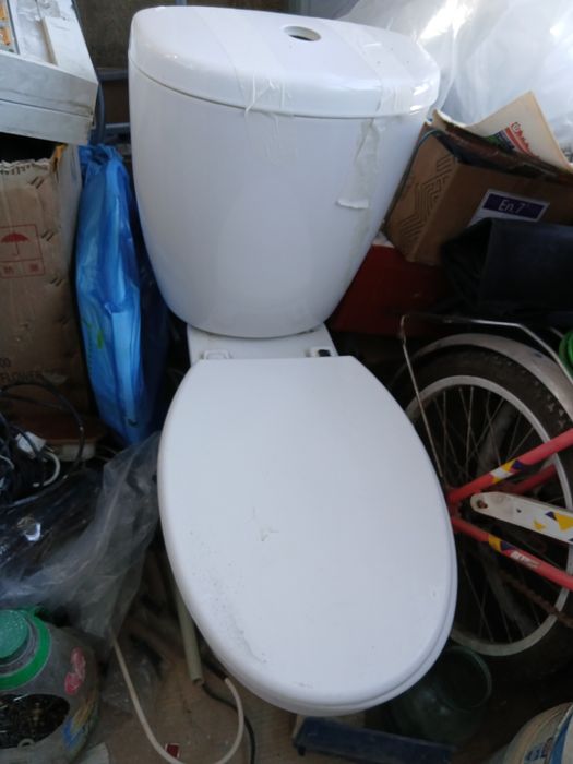 Продам унитаз для стоителей