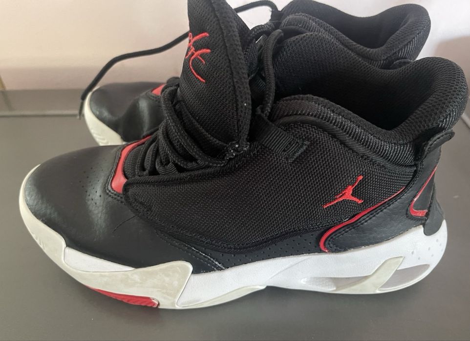 Маратонки NIKE jordan