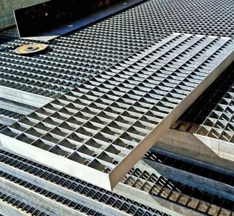 Trepte zincate 88x27