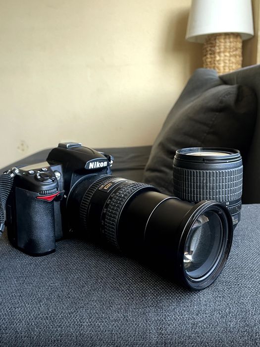 Pachet Nikon D7000 - 19.005 cadre. Obiective 18-200mm VR și 18-105mm