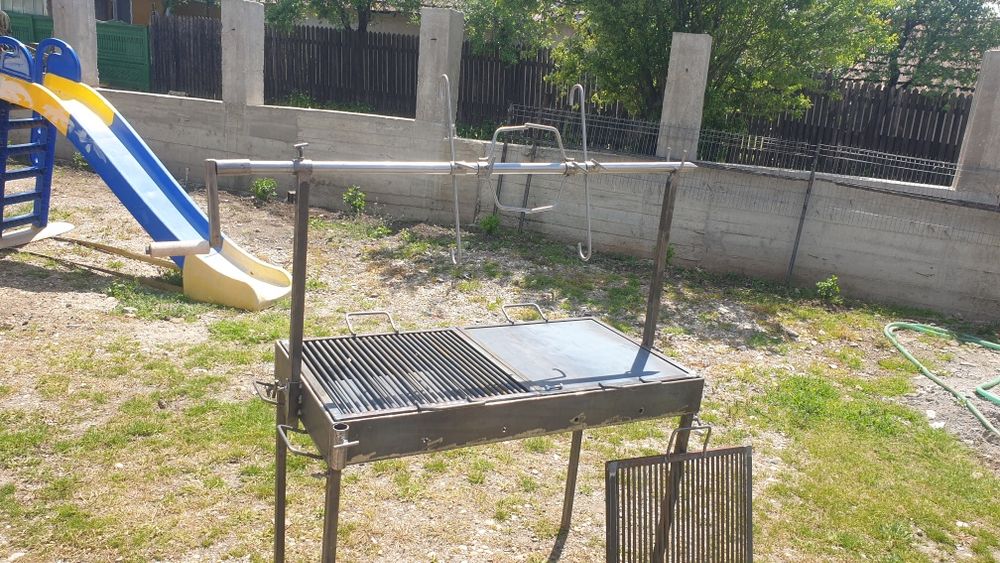 Gratar de gradina cu protap