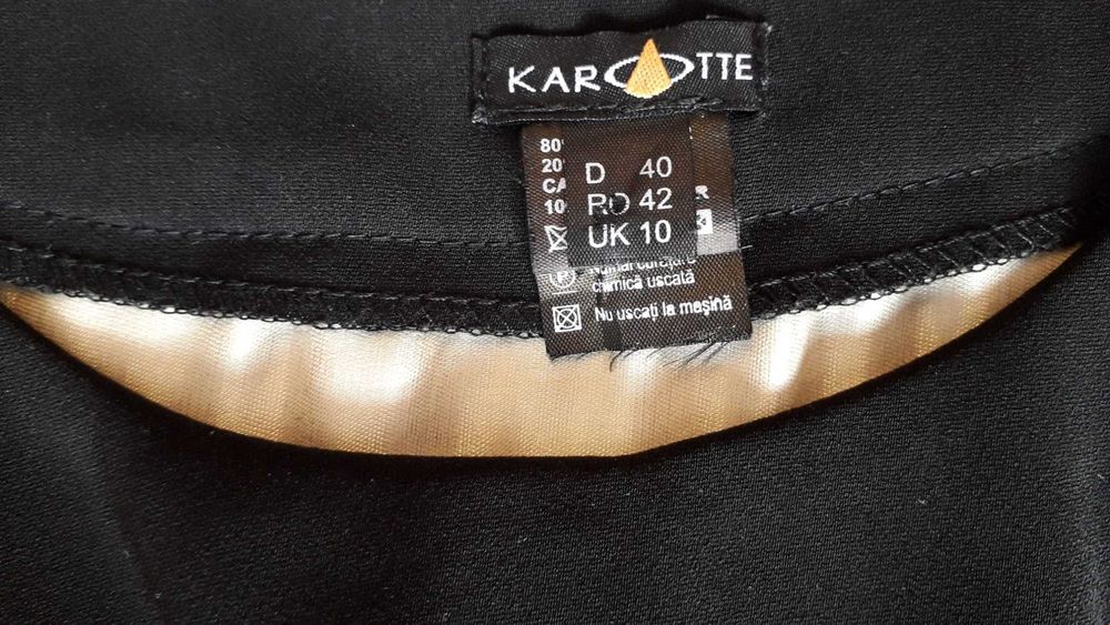 Vand Rochie Aurie cu Tușe Negre + Bolero din Satin Negru - Marime 42