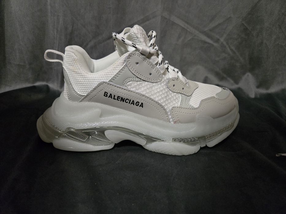 Бели маратонки - Баленсиага