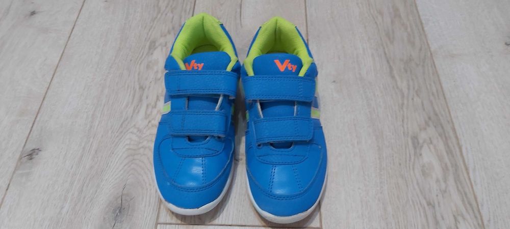 Детски обувки-номер 32,33,35,36