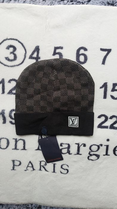 Caciula Louis Vuitton