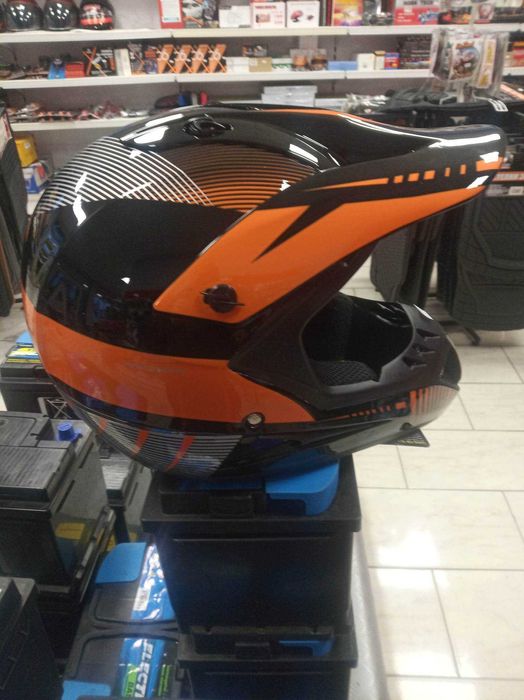 Мото каска тип кросова оранжево черно гланц