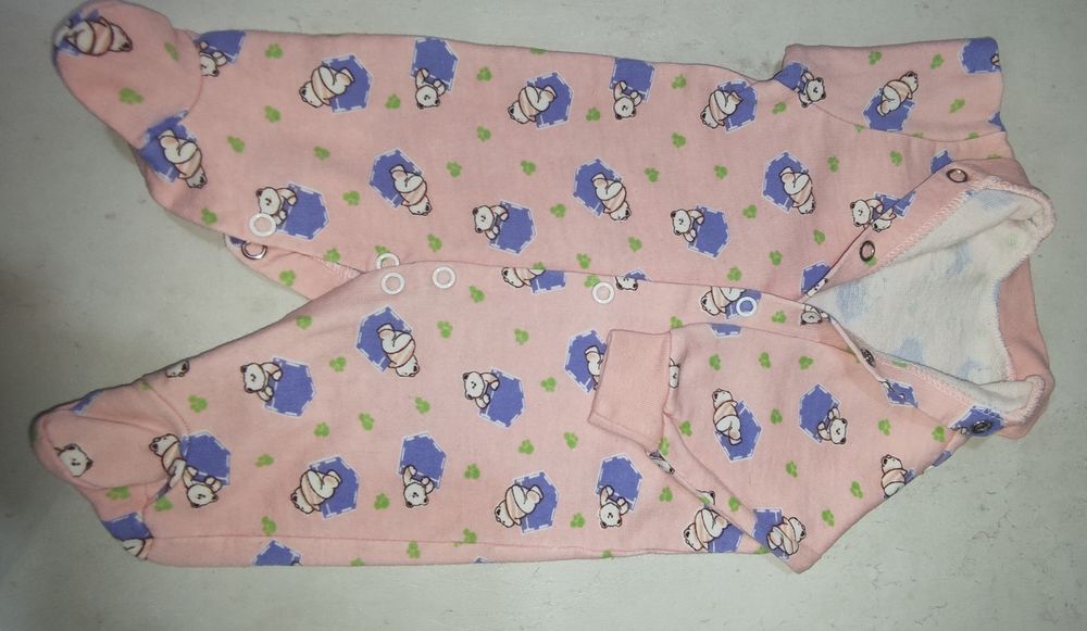 Вещи на новорожденных Детские вещи на девочку на мальчика. Размер 50-5