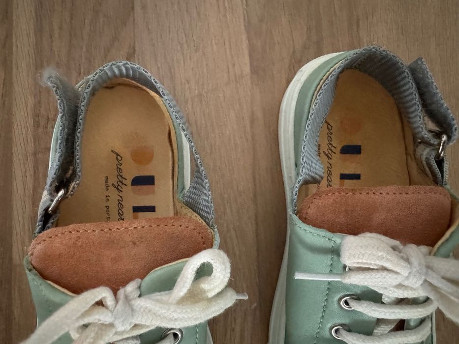 Adidași copii unisex Dulis, mărimea 31, piele/textil, made in Portugal