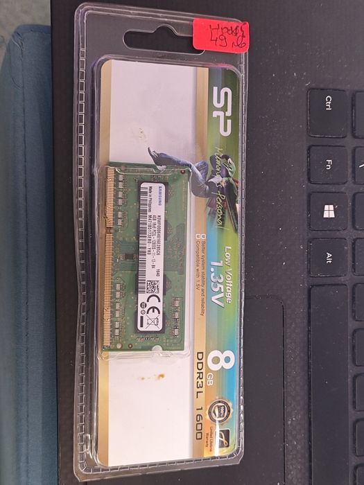 Samsung рам памет за лаптоп 4GB 1RX8 PC3L-12800S-11-13-B3 SODIMM   DDR3 SDRAM