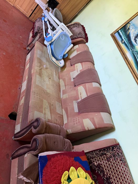 Мебель для гостиной, Диван.