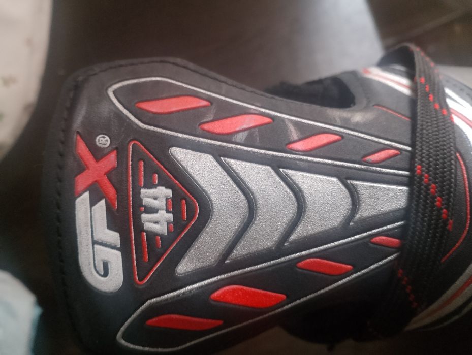 Коньки GFX, в отличном состоянии