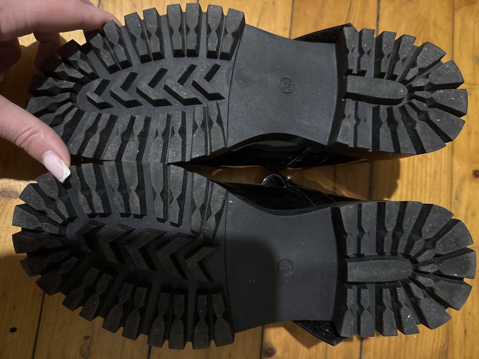 Обувки черни с камъни