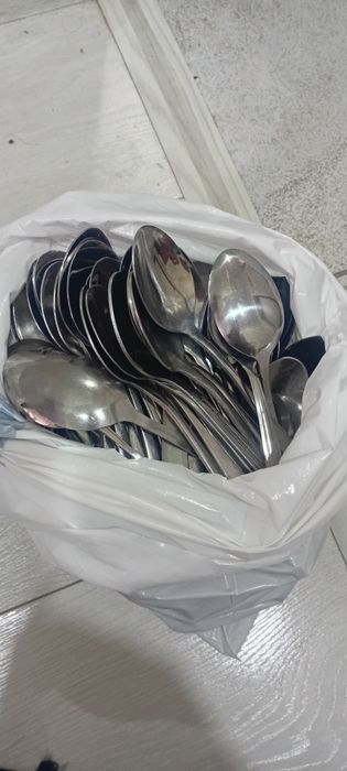 Продам  посуду кастрюли, казаны, тарелки итд итп