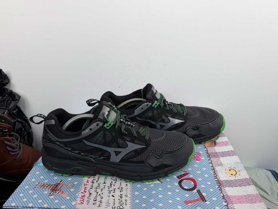 ''Mizuno Wave Daichi Gore-Tex''оригинални маратонки 45 номер