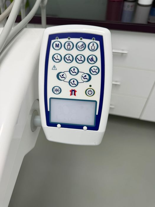 De vanzare 2 Unituri stomatologice in stare buna de functionare