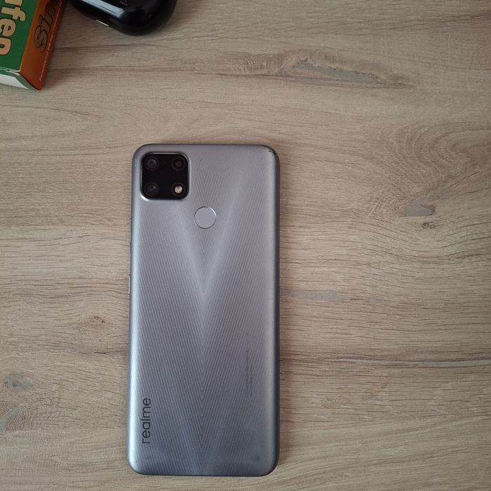 Realmente 7i / C15 Silver -Pentru piese/ Ecran spart