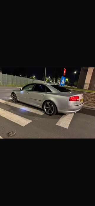 AUDI A8 0 — imagine 2