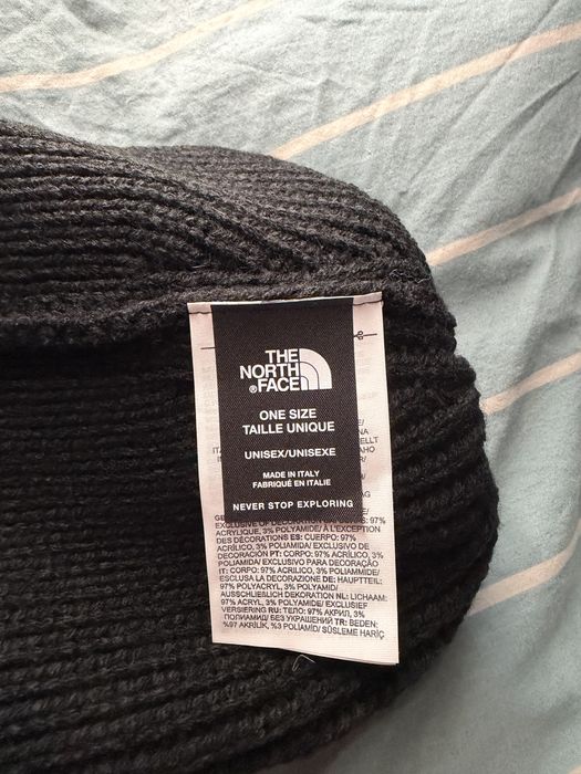 The North Face TNF Logo Box Pom caciula cu ciucure culoare negru noua