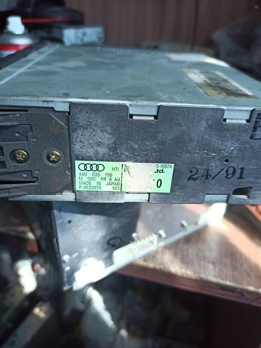 Магнитолла радиоприемник ,Audi Alpha оригинальная