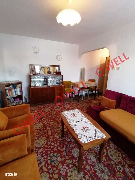 Apartament cu 3 camere de vânzare pe strada Dozsa György!