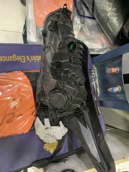 Kia K5 gt fara ozgina treshinasi bor pasajir taraf