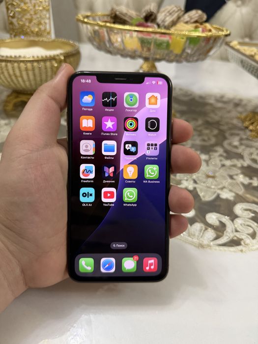 Продам Айфон Xs max 64G