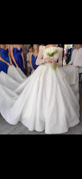 Vand rochie de mireasa